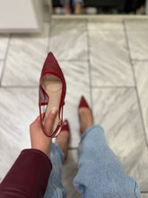 Load image into Gallery viewer, The Betty kitten heel
