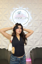 Load image into Gallery viewer, Essential halter wrap top