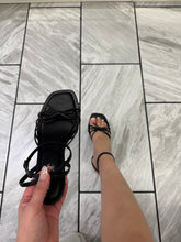 Load image into Gallery viewer, The Vero heel