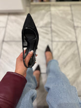 Load image into Gallery viewer, The Betty kitten heel