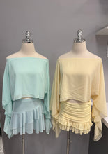 Load image into Gallery viewer, The Ariel poncho
