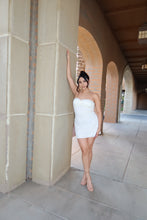 Load image into Gallery viewer, Everly Sweetheart Dress
