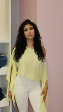 Load image into Gallery viewer, The Ariel poncho
