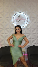 Load image into Gallery viewer, The Anahí midi dress
