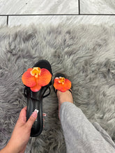 Load image into Gallery viewer, The orchid kitten Heel
